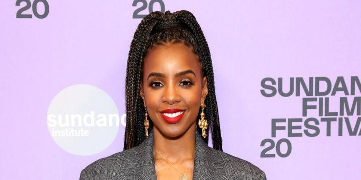 Kelly Rowland Shows Off Her Very Real Post-Pregnancy Abs While Working Out
