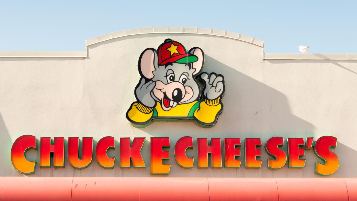 Chuck E. Cheese could have to declare bankruptcy, close permanently