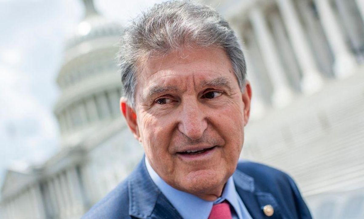 A Leaked Donor Call Involving Joe Manchin Is Setting Off Alarm Bells in the GOP