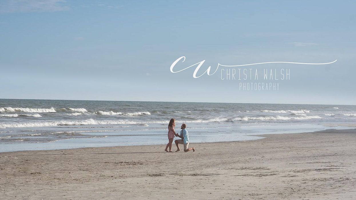 S. Carolina photographer captures proposal and tracks down the couple to give them photos