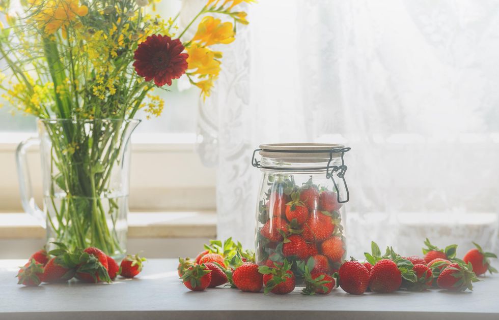 How To Make Fresh Flowers Last Longer, Tips & Tricks xoNecole Women's Interest, Love