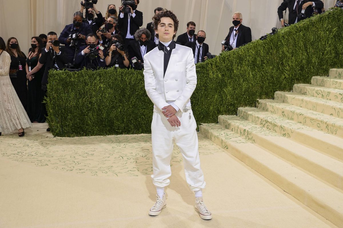 Timothee Chalamet, master of chaos ceremonies