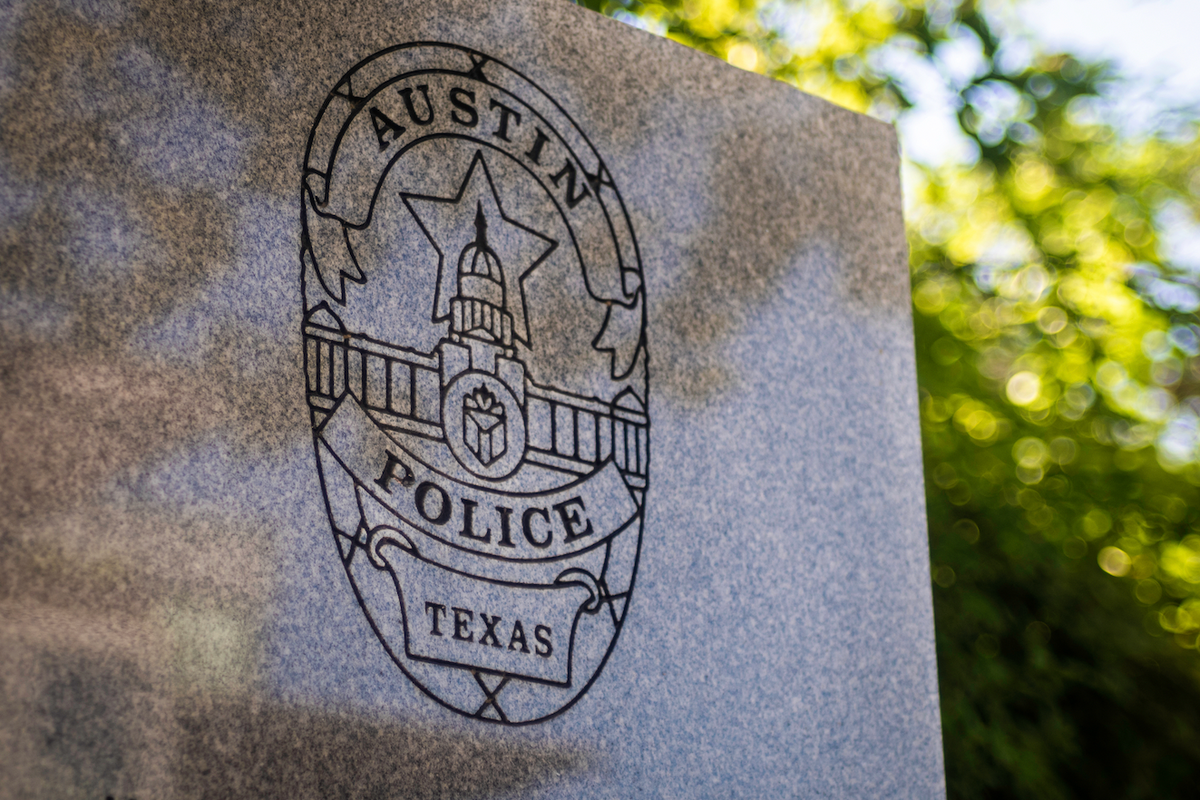 Austin police will no longer respond to non-emergency calls, looking into sending civilians unit