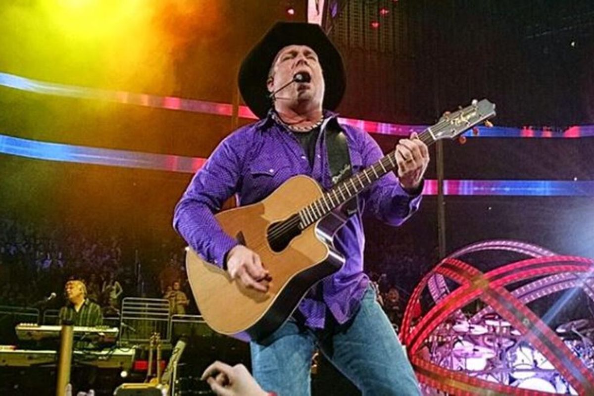 Garth Brooks was playing stadiums but now he's doing dive bars because 'they're vaccinated'