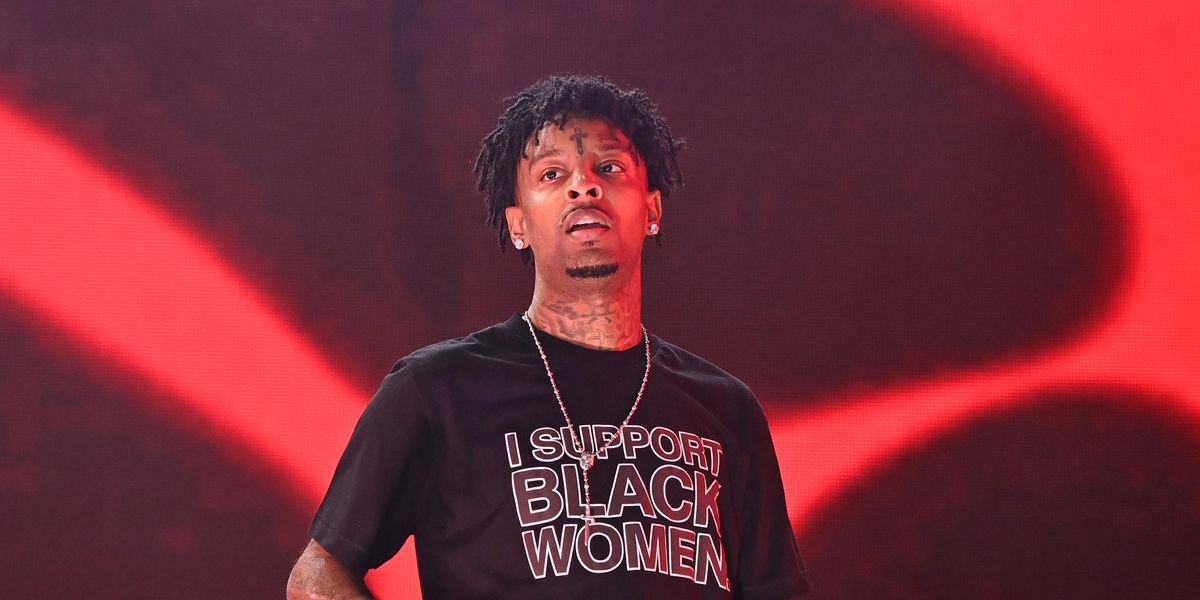 21 Savage Turns Himself in on Drug and Gun Charges
