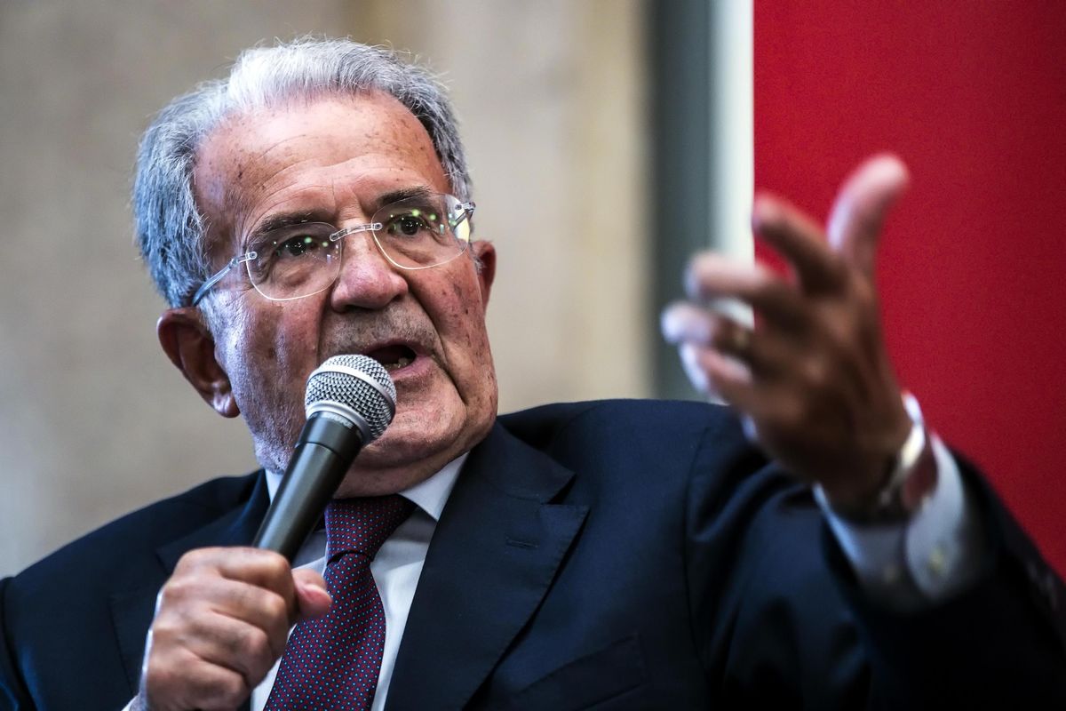 Prodi sibila: green pass per sempre