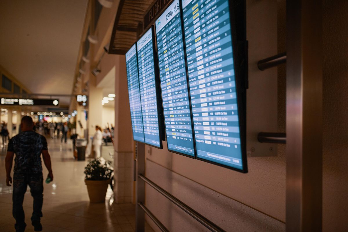 Austin passenger fined $32,000 after she 'punched, screamed and snatched cookies'