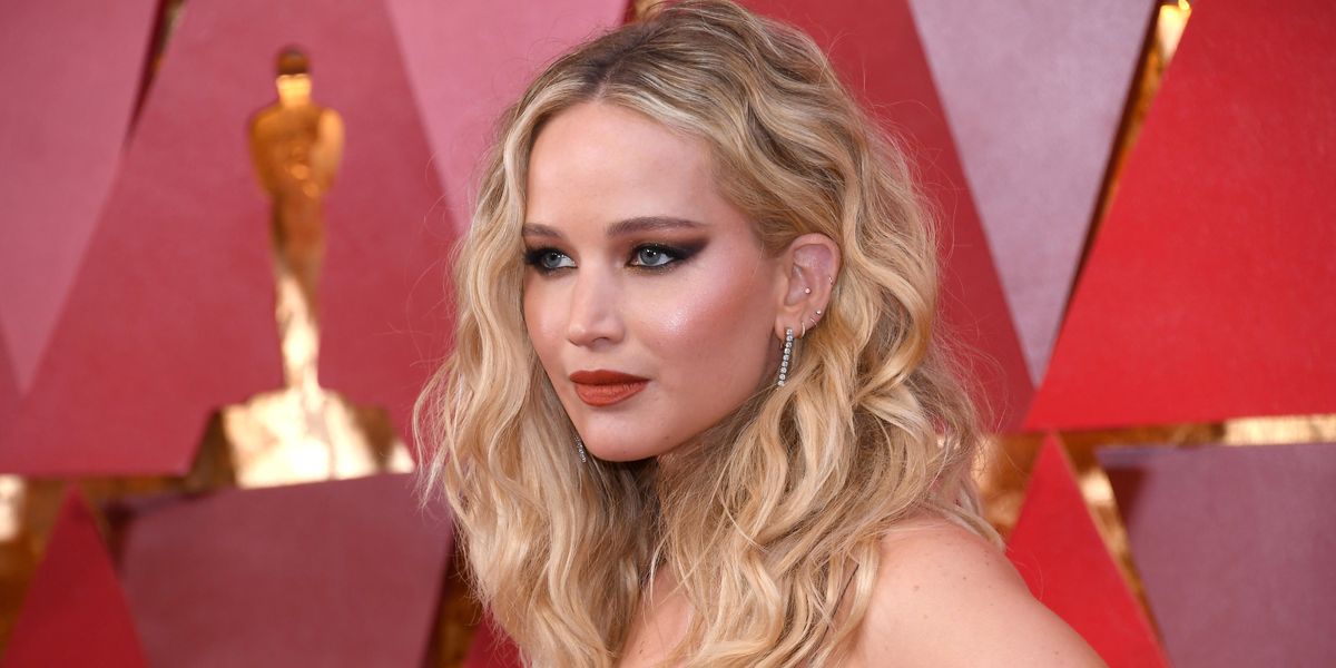 Jennifer Lawrence 'Inhaled' Fake Nose Ring and 'Spit It Out'