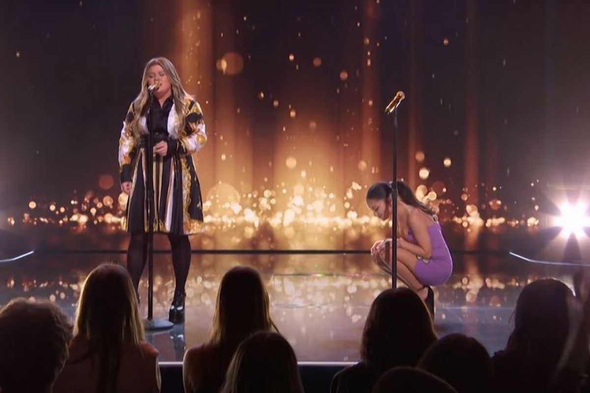 kelly clarkson, ariana grande, music, jimmy fallon