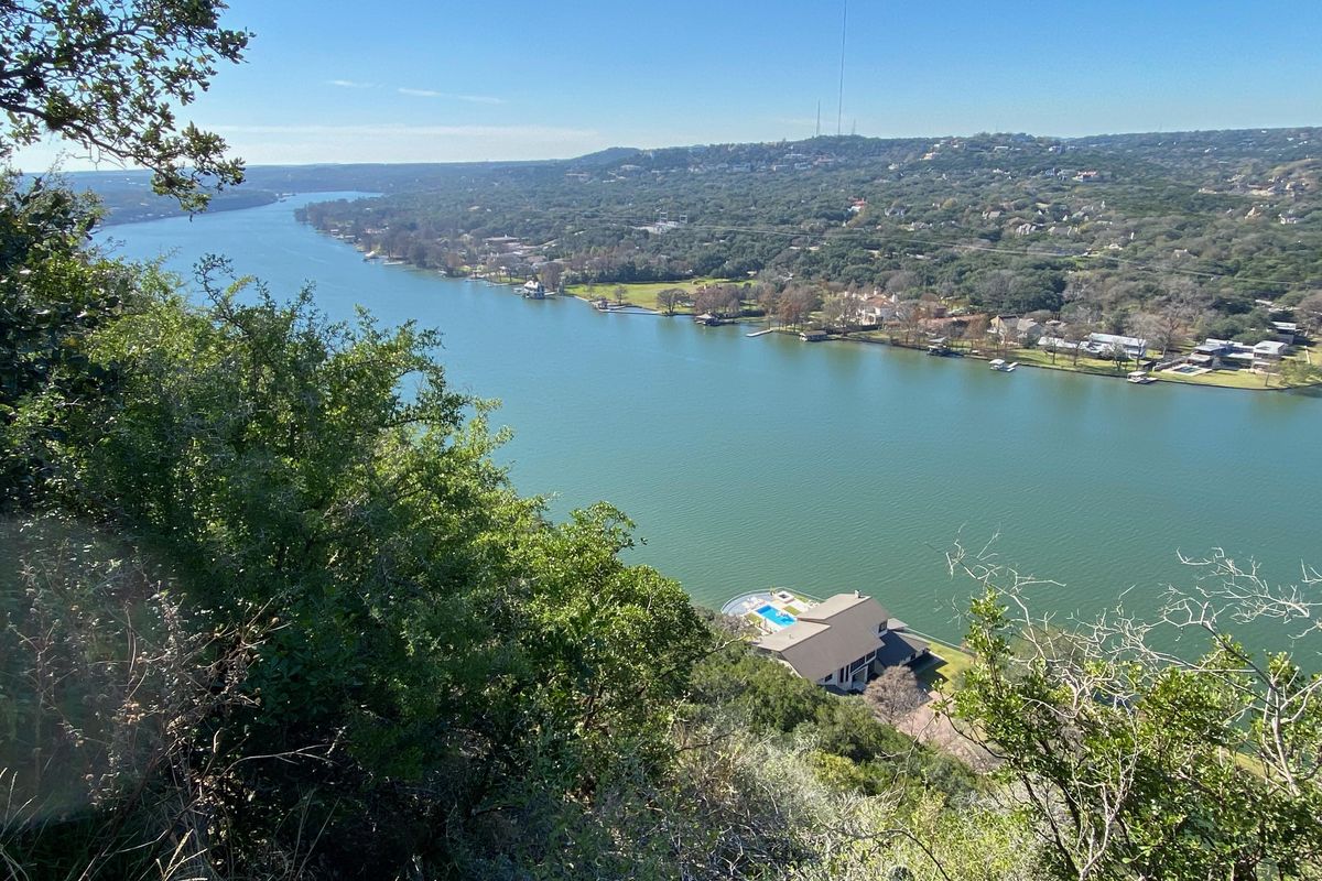 Elon Musk denies Wall Street Journal report that he lives on Lake Austin below Mt. Bonnell