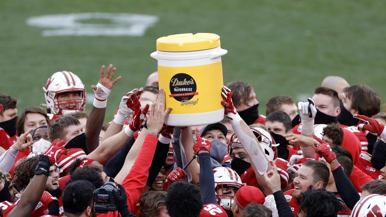 Winning coach of Duke's Mayo Bowl set to celebrate with mayonnaise bath for charity