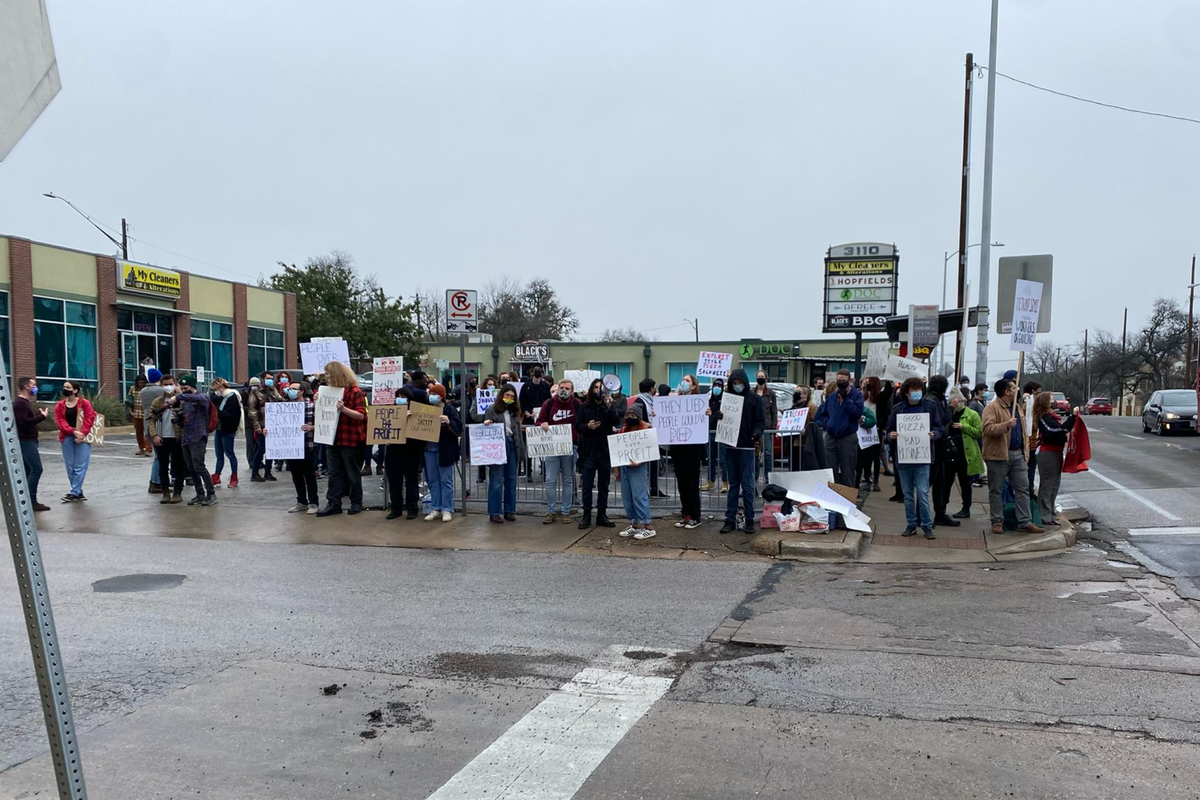 Workers for Austin pizza chain Via 313 stage protest for sick pay, safe COVID conditions