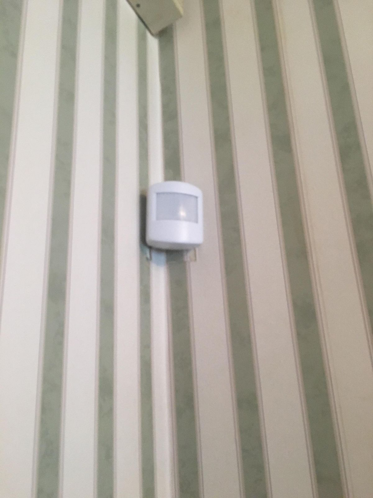 Vivint Motion Detection Sensor - Gearbrain
