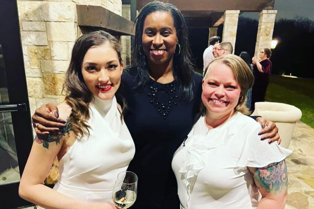 three nurses rescue woman from heart attack on dance floor