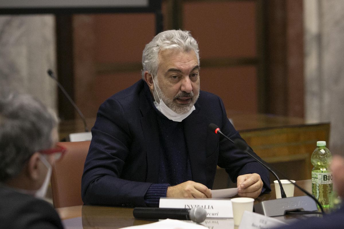 Commissari, straordinarie le 400 poltrone