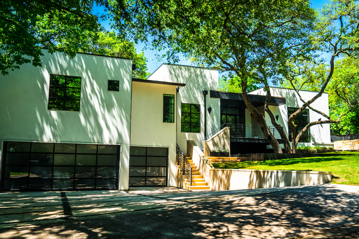 Real estate bidding wars driving most Austin home sales above asking price