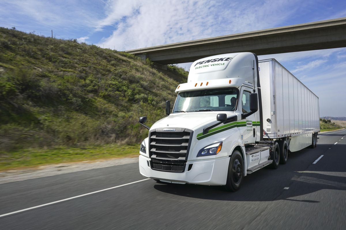 Penske-Sponsored State of Sustainable Fleets Report Finds Fleets Are Accelerating Use of Clean Vehicles