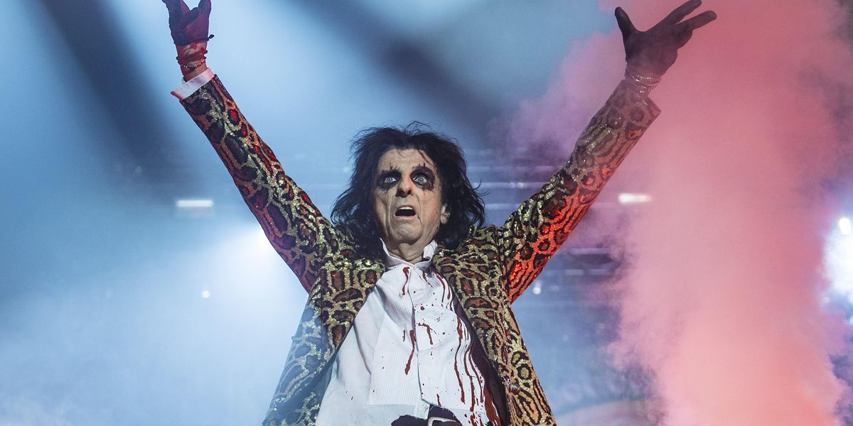 Alice Cooper talks decades of sobriety and Christianity 'Straight out
