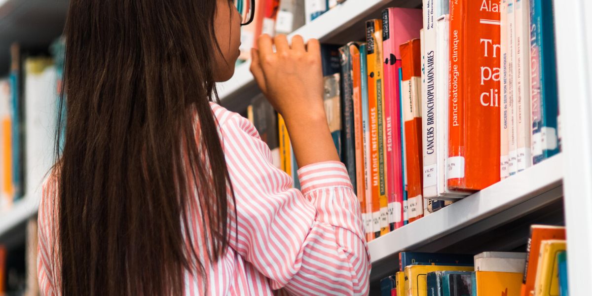 People Explain What Everyone Should Read At Least Once In Their Lifetime