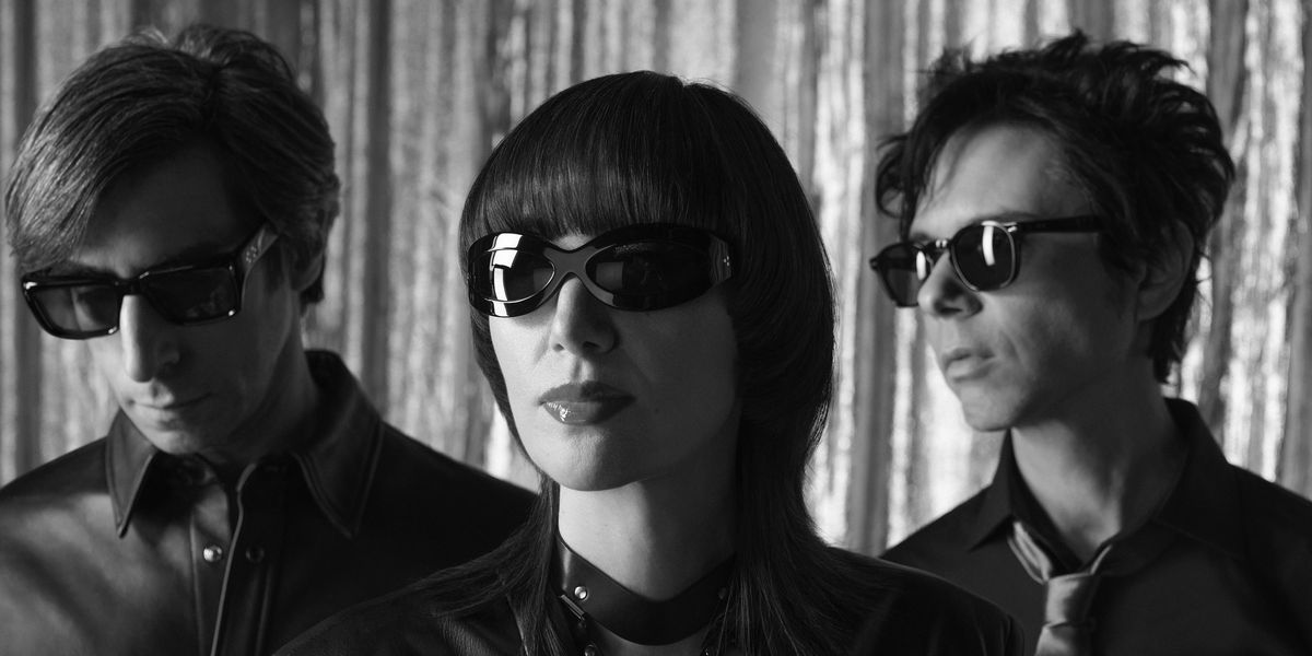 yeah-yeah-yeahs-return-with-perfume-genius-collaboration-paper