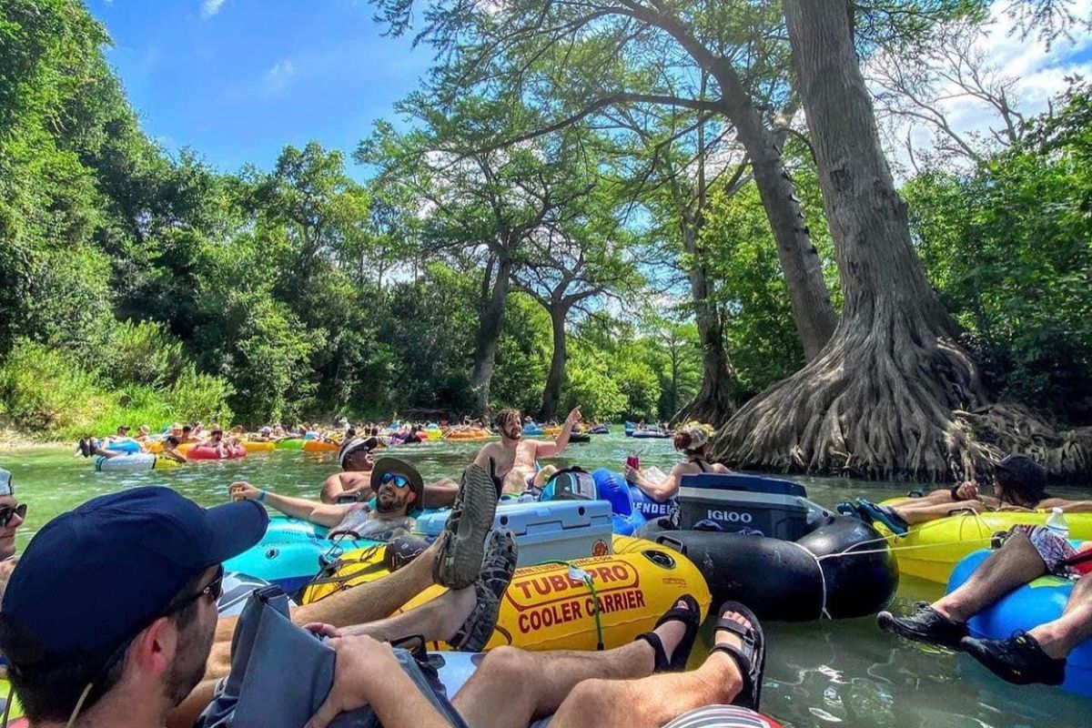 San Marcos day trip guide floating, tubing, river austonia