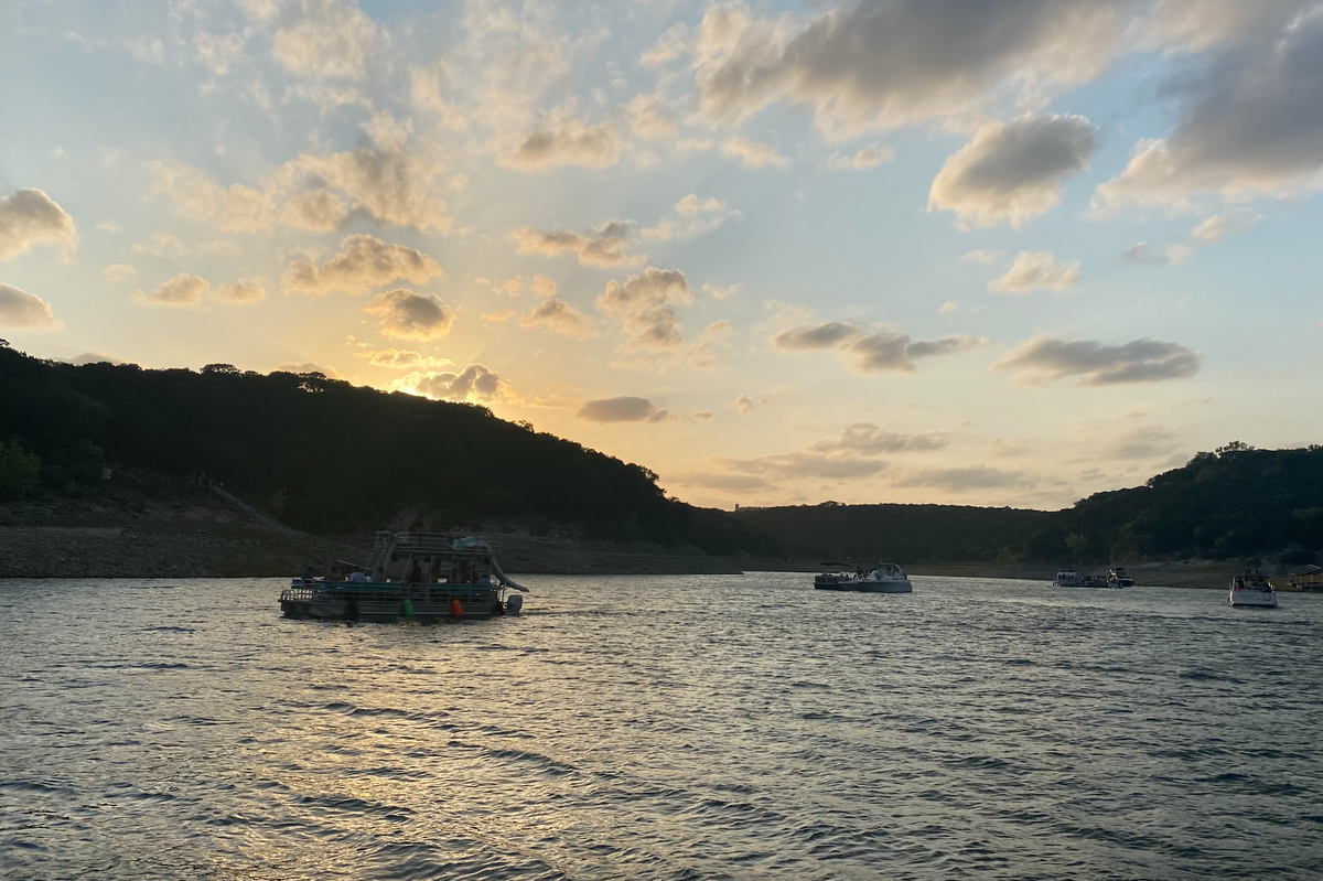 Austin man drowns, two other incidents occur on Austin-area waterways July 4th