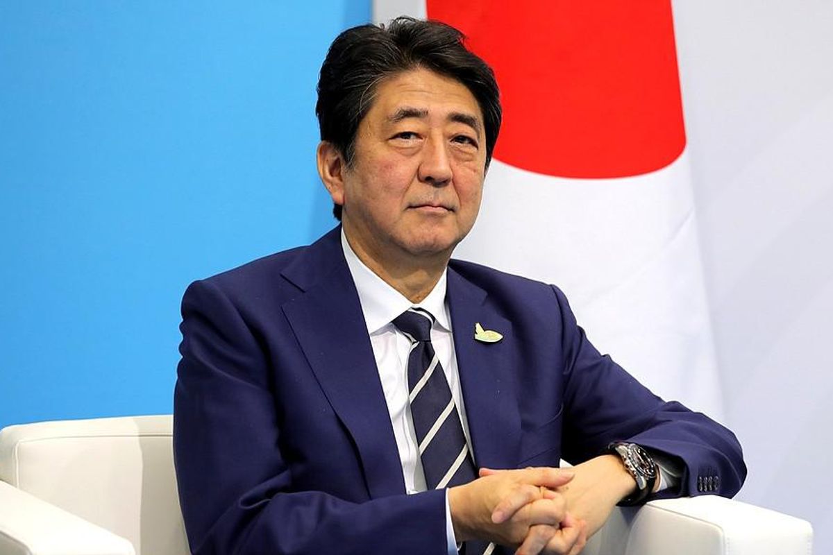 Harakiri dell’intelligence sulla morte di Abe