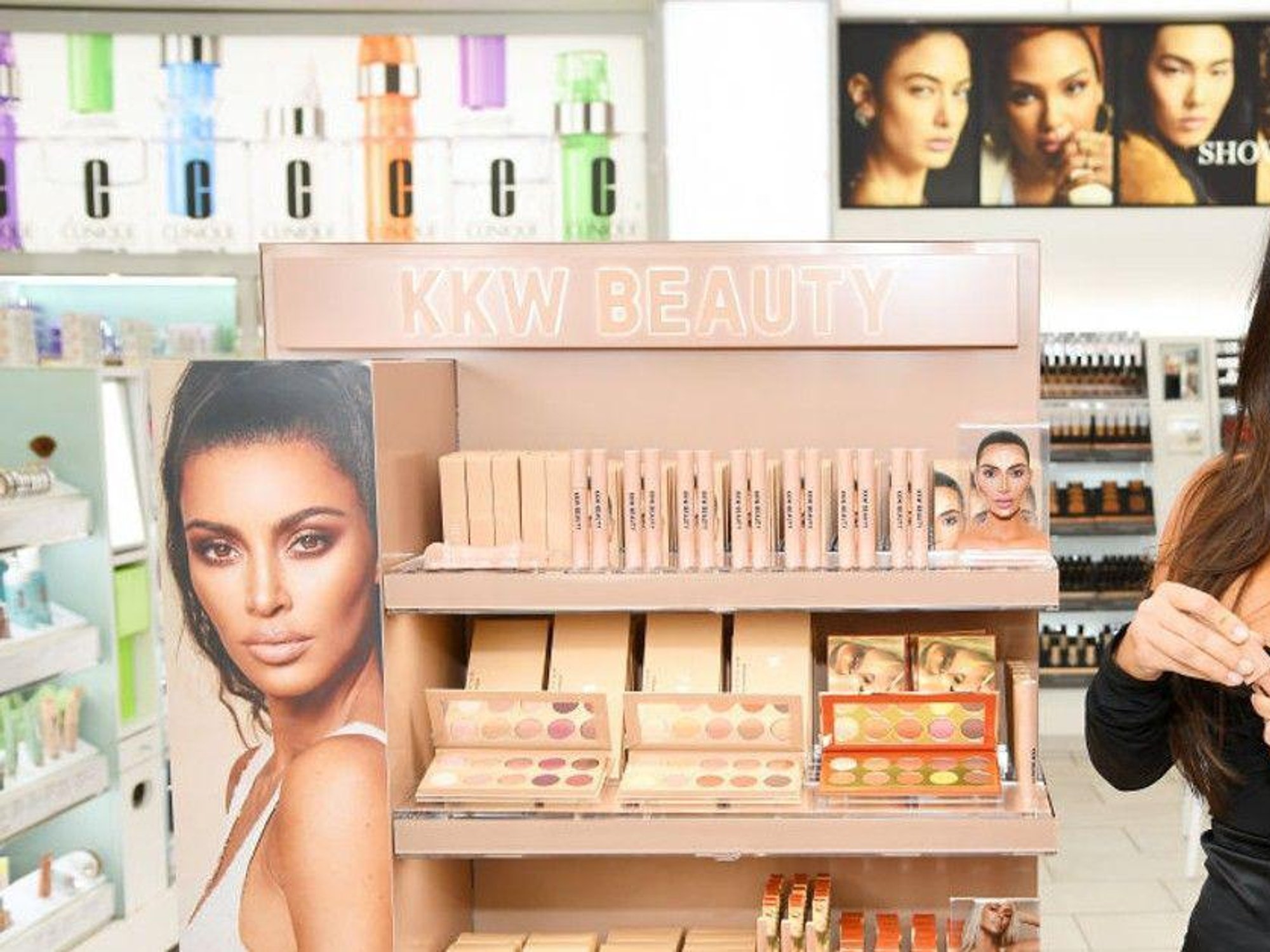 KKW SKKN Kim Kardashian