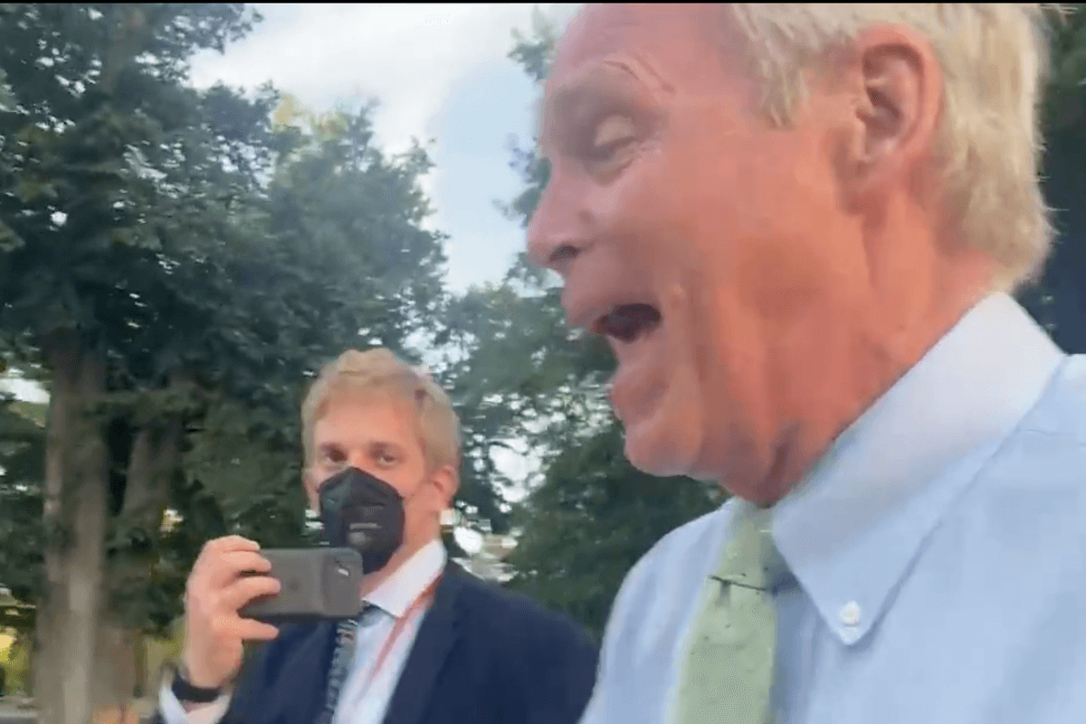 Ron Johnson, Chuck Grassley Demand To Know Why FBI Is Being So Mean To January 6 Defendants!