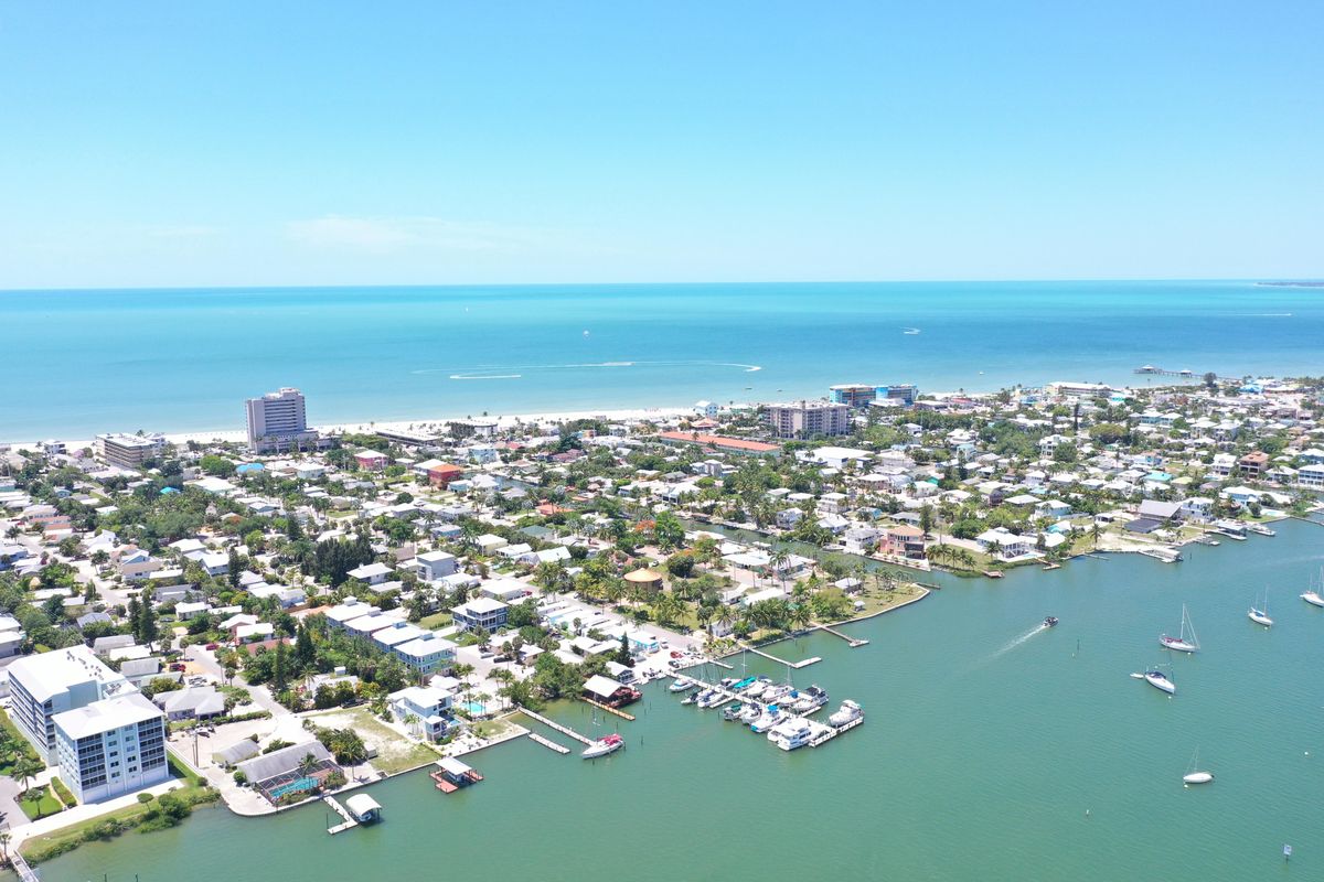 Austin to begin offering direct flights to waterside California, Florida hotspots