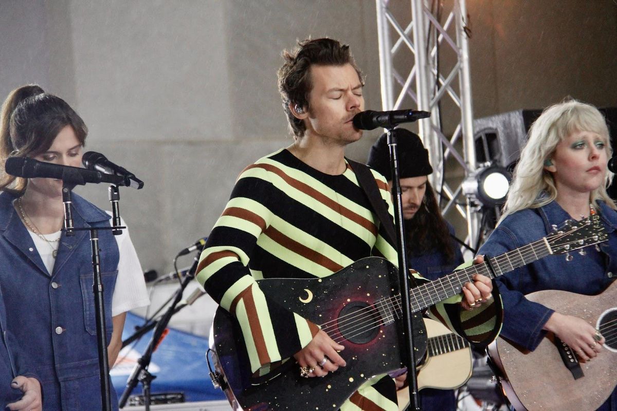 Harry Styles on NBC Todays Citi Summer Concert Series at Rockefeller Center. May 19, 2022, New York, USA: The GRAMMY winning global superstar Harry Styles