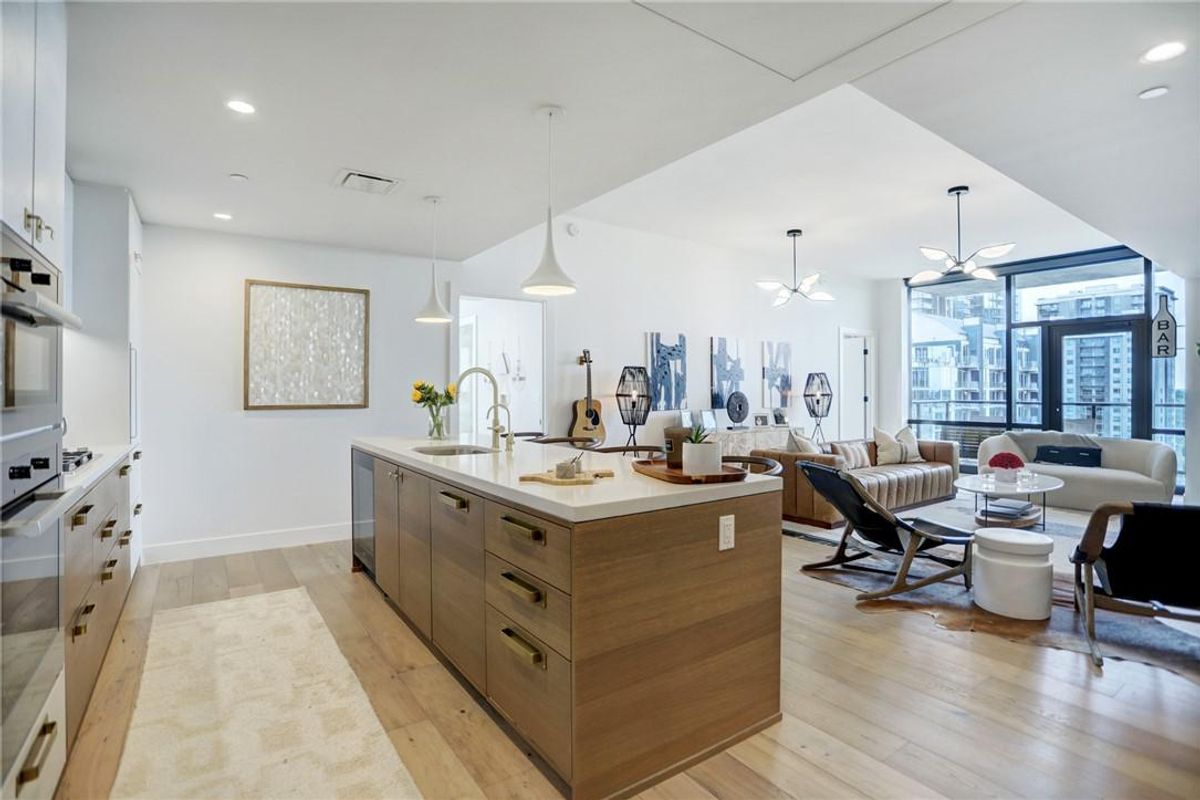 Views for days: Take a peek at these downtown dream condos