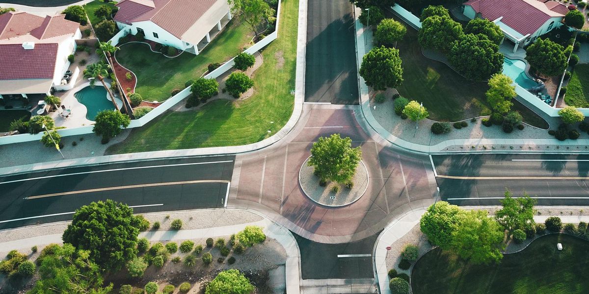 People Share Their Wildest Homeowner's Association Horror Stories