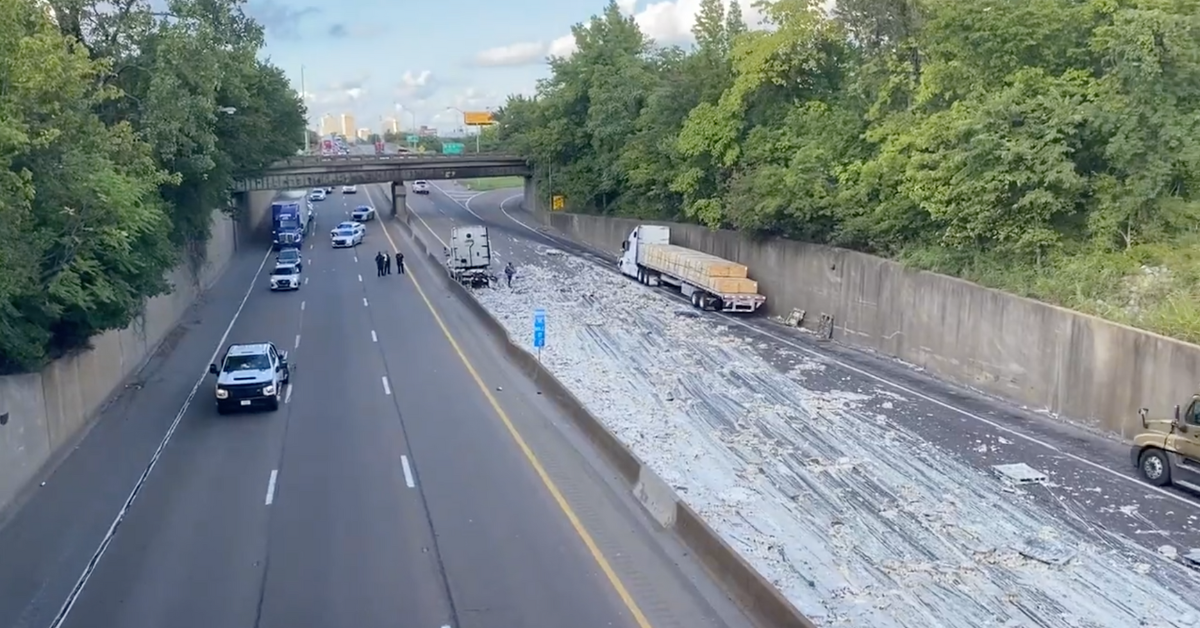 Truck Crash Spills Alfredo Sauce All Over Memphis Highway—And The Jokes Are Truly Delectable