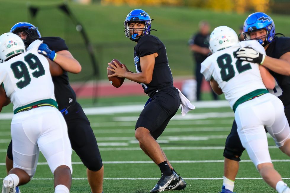 Football: Clear Springs completes unbeaten district season