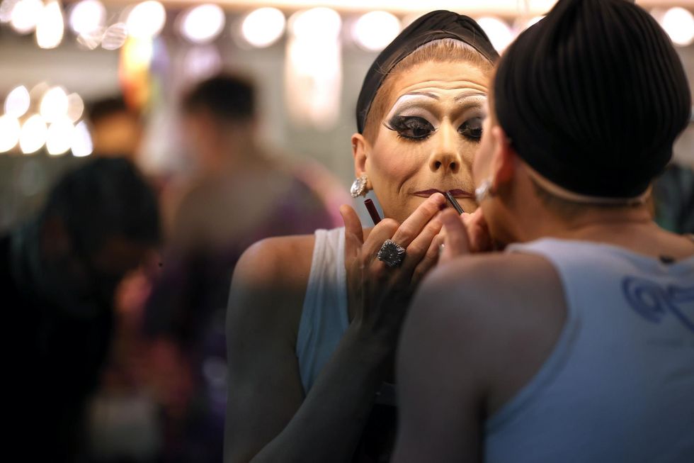 Joliet Pride invites children to bring dollar bills to ‘tip the performers’ at all-ages drag show in Illinois Joliet Pride invites children to bring dollar bills to ‘tip the performers’ at all-ages drag show in Illinois