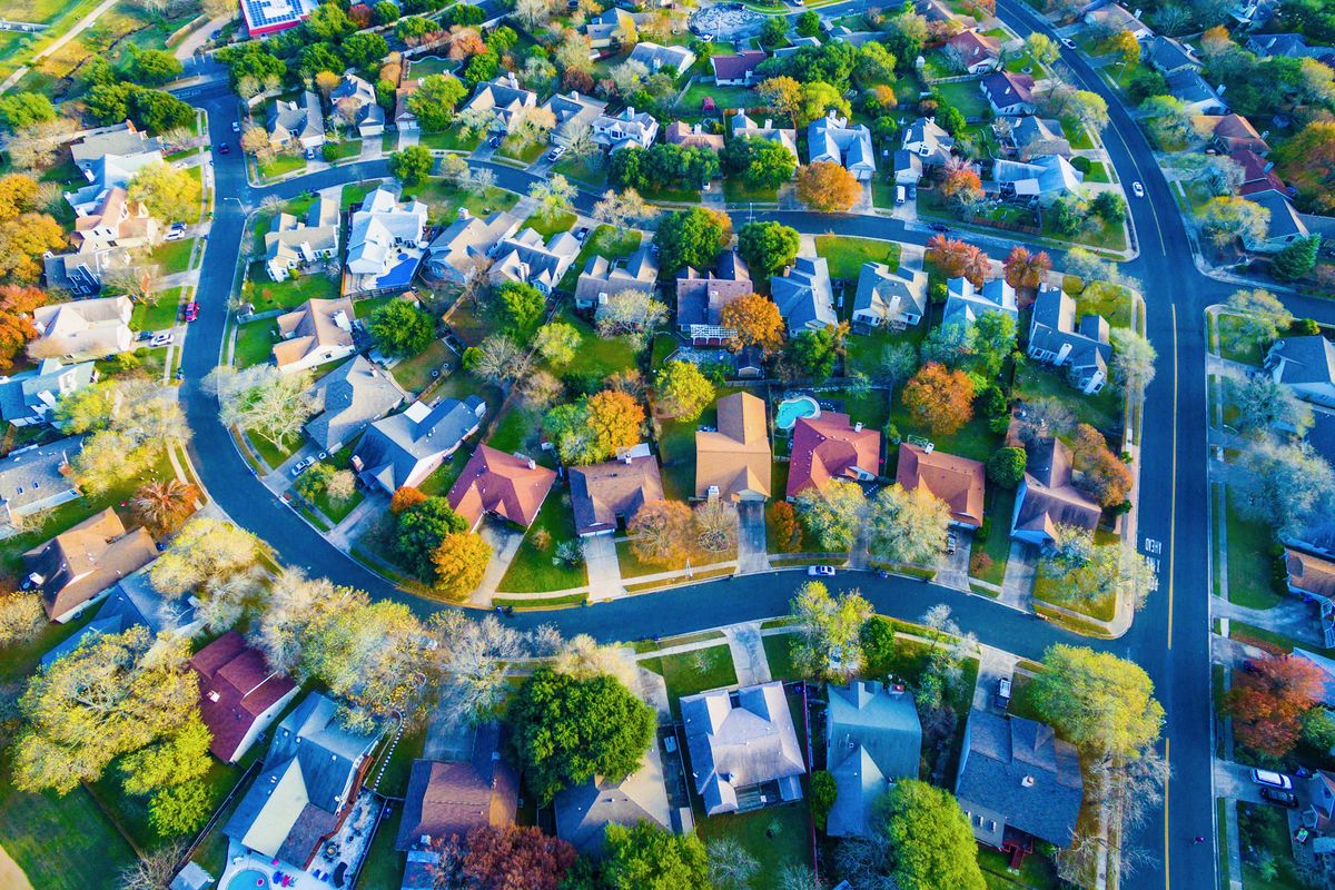 A mortgage banker walks us through the math on purchasing a 'mid-price' Austin home