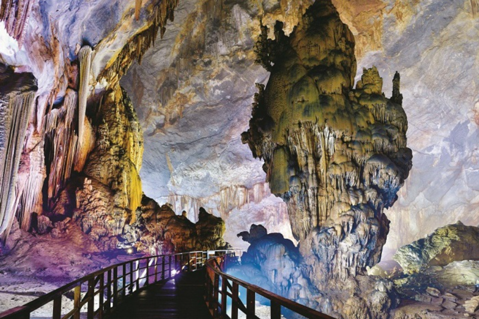 Paradise Cave Tour-Culture Pham Travel