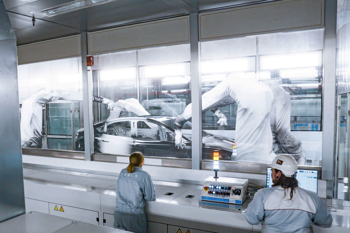 The driving range of EVs is limited. These UT researchers are working to address it.