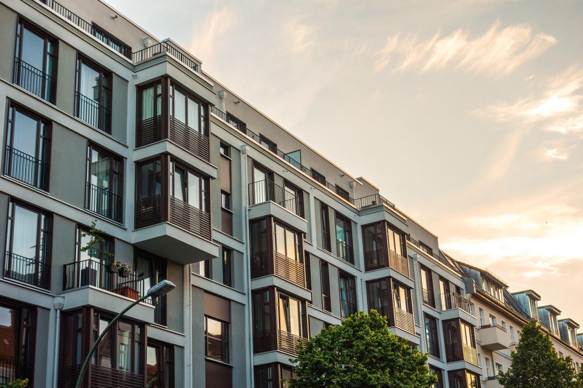A Texas company's secret algorithm that sets rents at big apartment complexes: double digit increases and less "empathy"