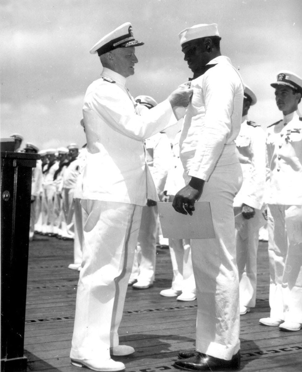 El héroe de Pearl Harbor de la Marina de los EE. UU.