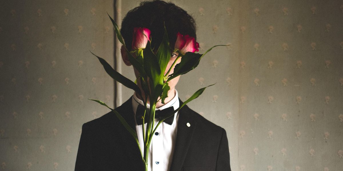 The Creepiest Ways A Stranger Has Ever Tried To Come On To Them According To Woman