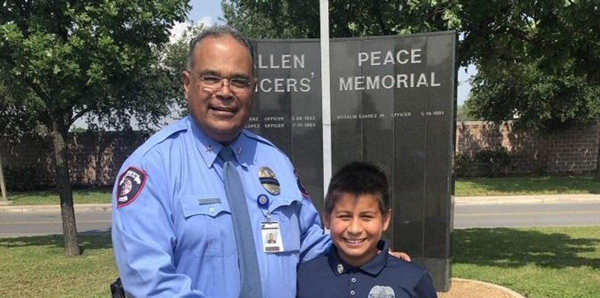 Take Your ‘Border Crime Wave’ Bullsh*t Back To Breitbart And Stuff It, Says Texas Lawman