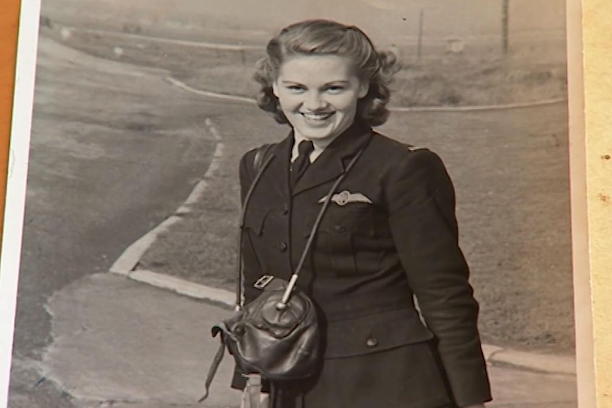 history, Vets, woman pilot