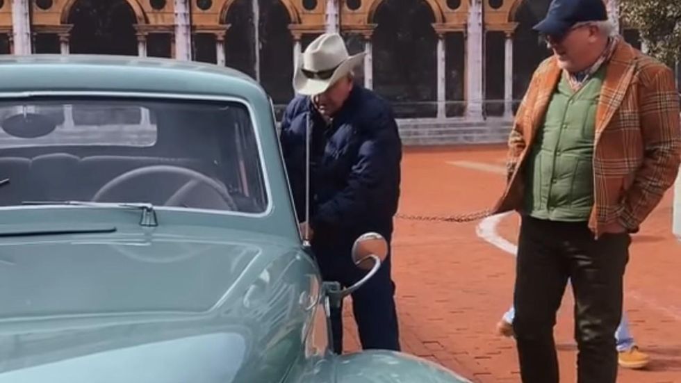 Glenn takes this piece of Orson Welles history for a spin