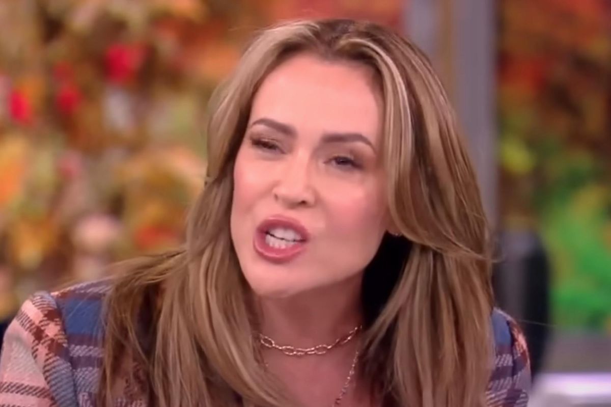 Alyssa Milano says she returned her Tesla because Elon Musk could have solved world hunger with the money he used to buy Twitter