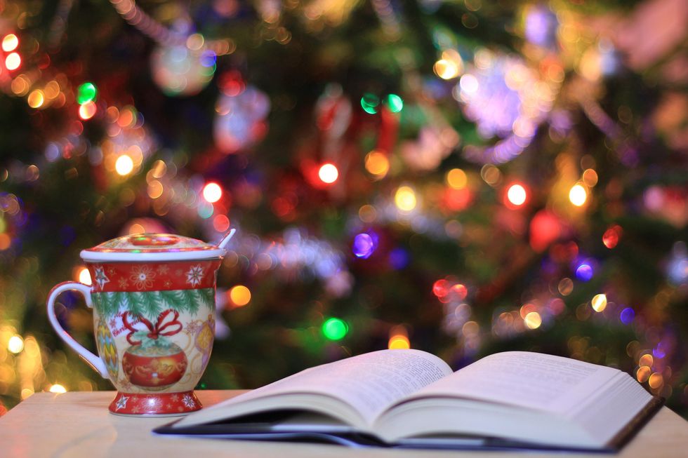hot cocoa, book, christmas tree