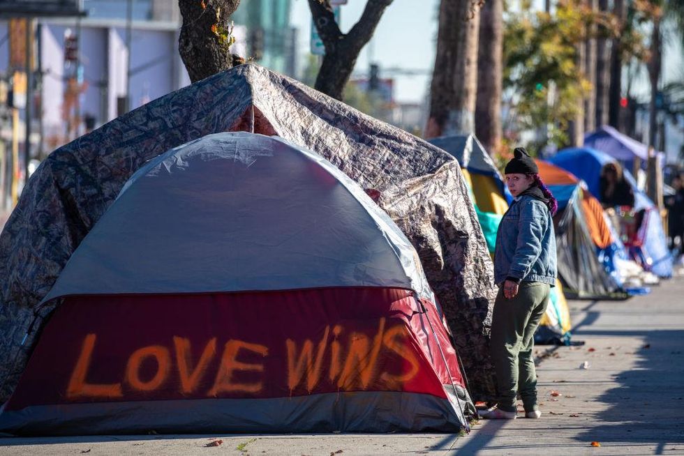 Los Angeles accused of fabricating artificially low homelessness numbers Los Angeles accused of fabricating artificially low homelessness numbers