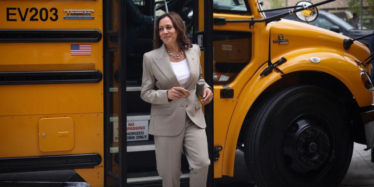 White House enraged, not by 2.37 million illegal aliens who stole into US in 2022, but by the 130 illegal aliens Texas just bused to Kamala Harris' house