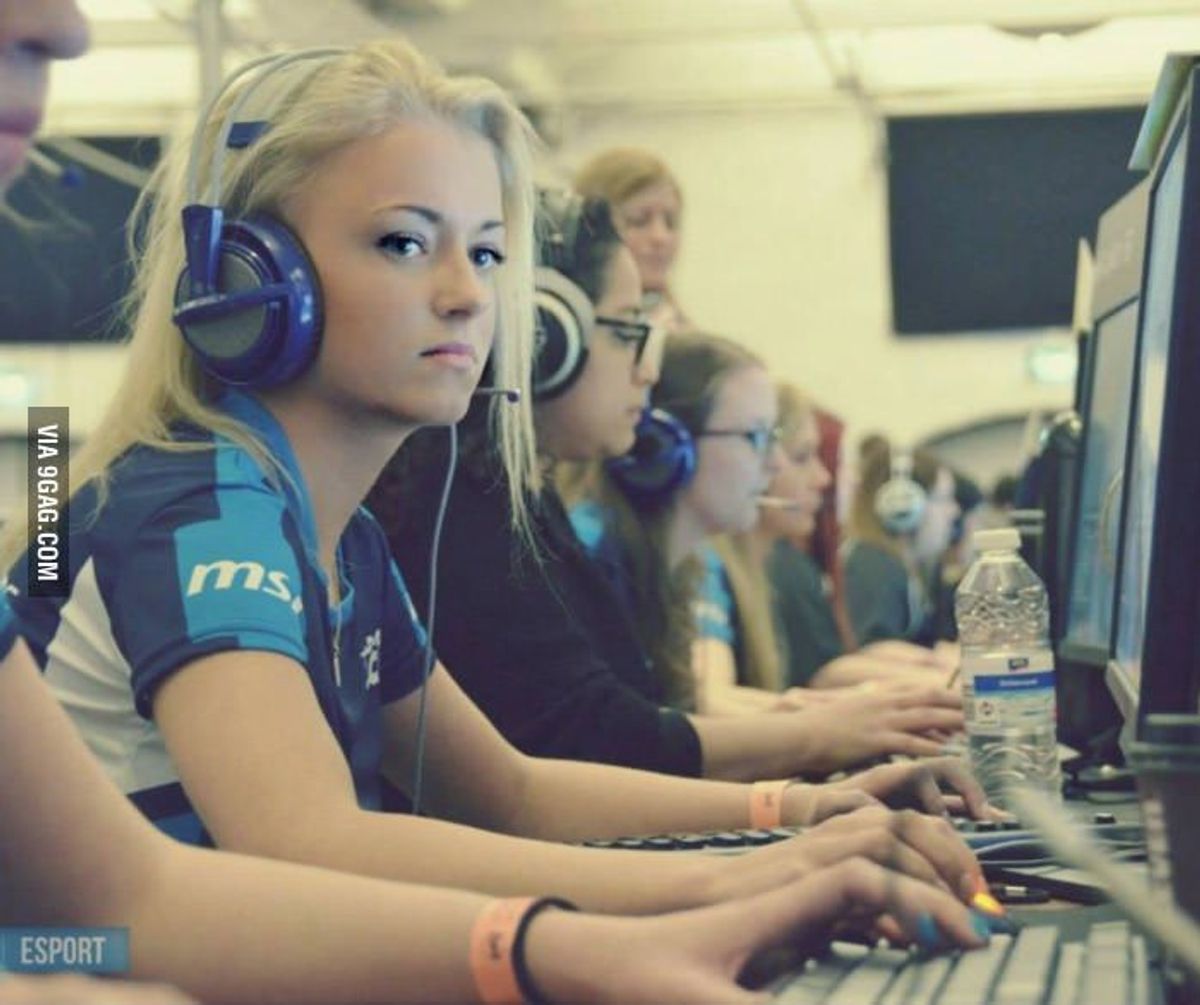 What It's Like Being A Female Gamer In A Sexist Gaming World